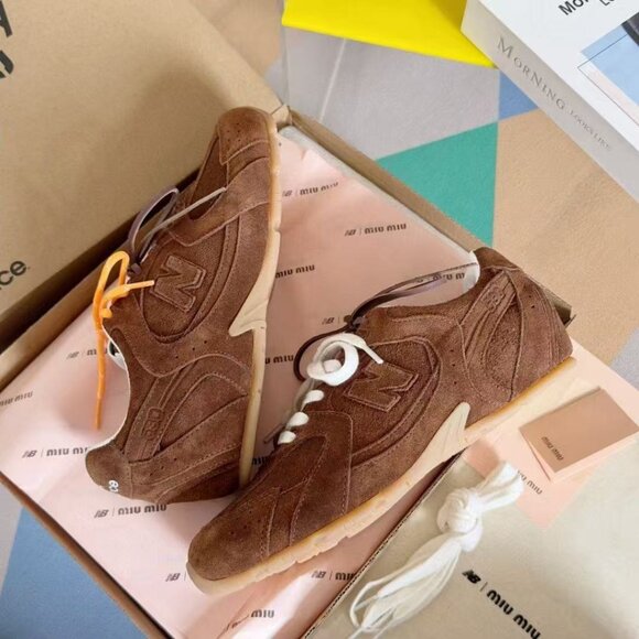 Miu Miu x New Balance 530 SL Sneakers - Picture 2 of 8